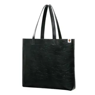 BAPE◆A BATHING APE◆型押しレザートートバッグ◆付録品ノベルティ アベイシングエイプ(A BATHING APE)のメンズのバッグ(トートバッグ)の商品詳細ページへのリンク