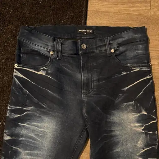Semantic Design - Whiskered wash Denim pants

These Semantic Design jeans lean hard into that gritty, early 2000’s Japanese “archive” aesthetic. You get heavy, high-contrast whiskering all across paired with a fading, lived-in wash that gives this pair a raw, effortless grunge edge.

originally brought them for $250, offers definitely accepted. ready to negotiate

Measured out - 15.1 inches flat (30 inches almost fitting 31), 32.8 inches long (fits closer to 33 inches i am 6’5 150)

MESSAGE ME IF YOU HAVE ANY QUESTIONS OR CONCERNS
