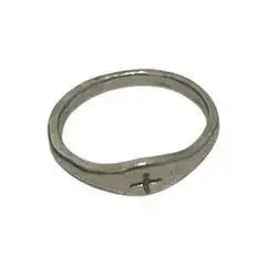 m.a+ Thin Single Carved Cross Ring 925