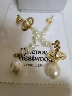 Vivienne Westwood ヴィヴィアンウエストウッド パール ピアス