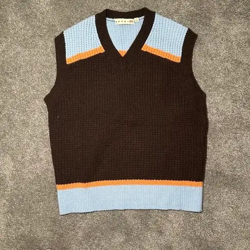 Marni x Uniqlo Knitted Vest
Size Large
Worn Once
Never releasing again
