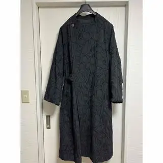 ISSEY MIYAKE MEN 18SS砂漠COURTsize1 イッセイミヤケメン(ISSEY MIYAKE MEN)のメンズのジャケット/アウター(ステンカラーコート)の商品詳細ページへのリンク