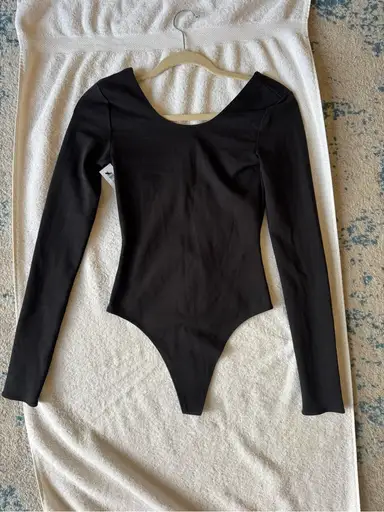 Wilfred Black Long-Sleeve Scoop-Back Nozomi Bodysuit M NWT