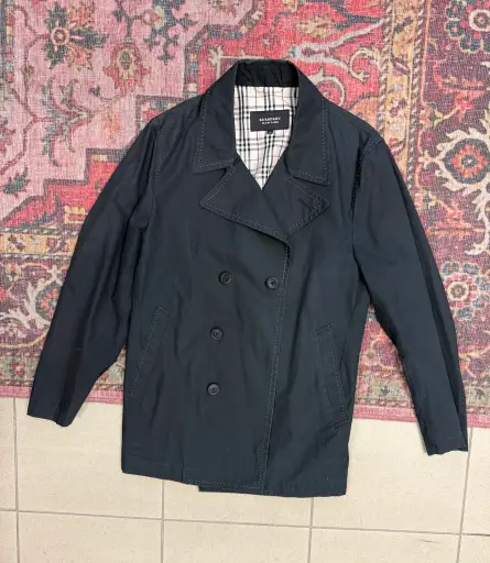 (M) Burberry Black Label Short Trench Coat – Black