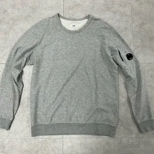 CP컴퍼니 렌즈 남성 맨투맨 그레이 2XL 급처