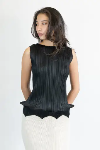 Pleats Please Issey Miyake Pointed Hems Tank Top