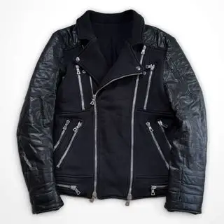 BALMAIN スウェット 切替 ラムレザー ダブル ライダース ジャケット L 極美品 バルマン バイカー 羊革 黒 ブラック バルマン(BALMAIN)のメンズのジャケット/アウター(ライダースジャケット)の商品詳細ページへのリンク