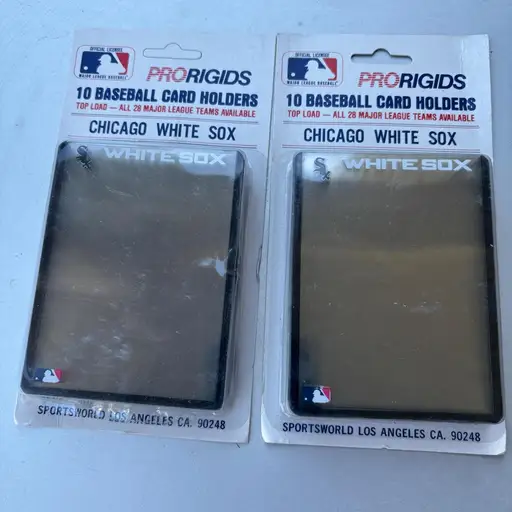 ProRigids Chicago White Sox Baseball Card Holders 10 Pack MLB Top Load Lot of 2

ProRigids Chicago White Sox baseball card holders provide a premium way to display and protect your favorite trading cards. These top-loading rigid holders feature the iconic White Sox team name and logo, officially licensed by Major League Baseball. Manufactured by Sportsworld Los Angeles, each pack contains 10 holders designed to keep standard-sized cards safe from bends and damage while showcasing team pride. Perfect for collectors looking for vintage-style team-specific supplies to house their Chicago baseball memorabilia.

Brand: ProRigids
Team: Chicago White Sox
League: MLB
Quantity: 20 Holders Total (Two 10-Packs)
Type: Top Load Rigid Holders
Color: Clear with White/Black accents
Material: Rigid Plastic
License: Official MLB Licensee
Manufacturer: Sportsworld
Origin: Made in Taiwan
Vintage: Yes
Compatibility: Standard Trading Cards

Keywords: South Side, MLB Memorabilia, Trading

#Sporty #Collegiate