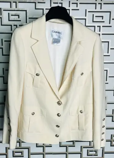 CHANEL cream wool jacket