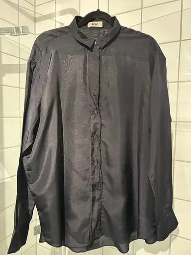 Acne Studios silkeskjorte str 36 svart