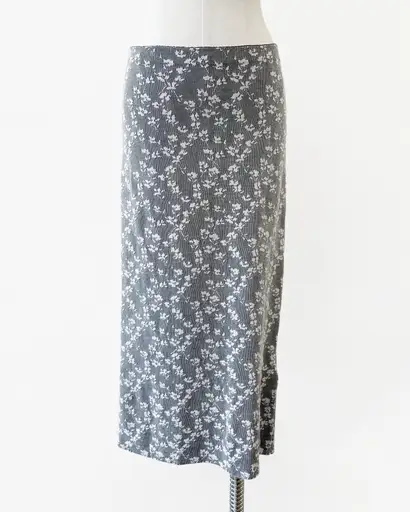 Fendi black & cream floral jacquard ¾ length skirt