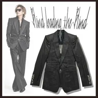 新品 未使用 ブラインド リーディング ザ ブラインド ジャケット ブラックS【blind leading the blind】 ロイヤルフラッシュ(ROYAL FLASH)のメンズのジャケット/アウター(テーラードジャケット)の商品詳細ページへのリンク
