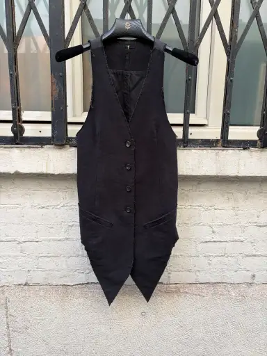 (New Arrival) L.G.B - Button up cotton vest with frayed edges